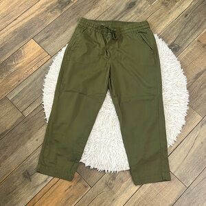 GAP “Easy Pant” drawstring cropped/ capri pants!!